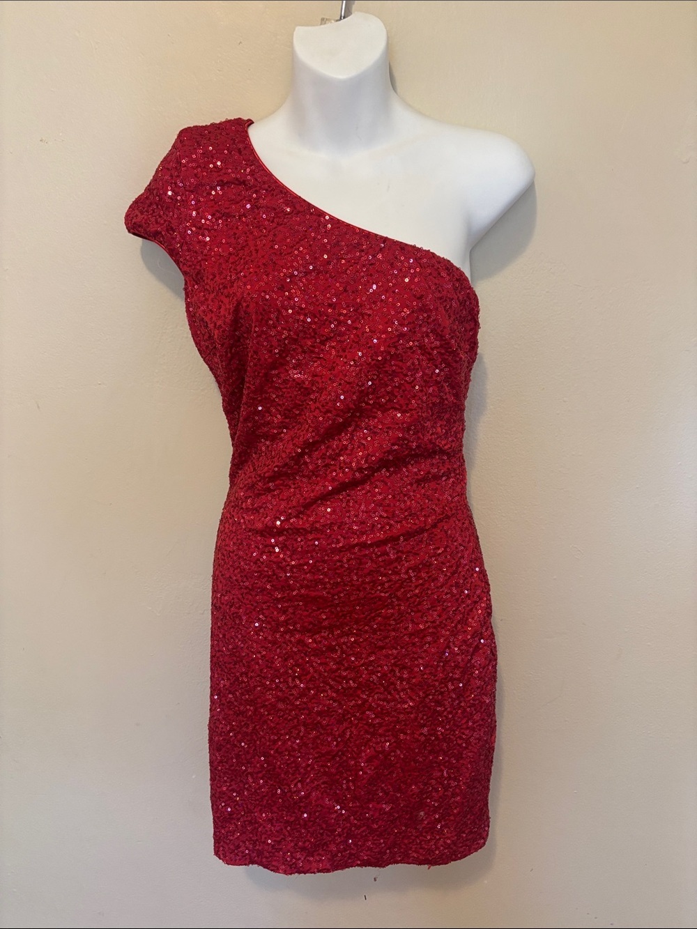 One-Shoulder Red Sequin Cocktail Dress